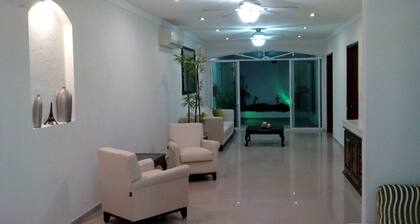 Hotel Ceo Group Malecon