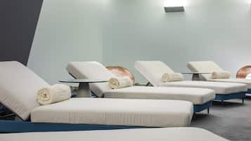 Couples treatment rooms, body treatments, aromatherapy