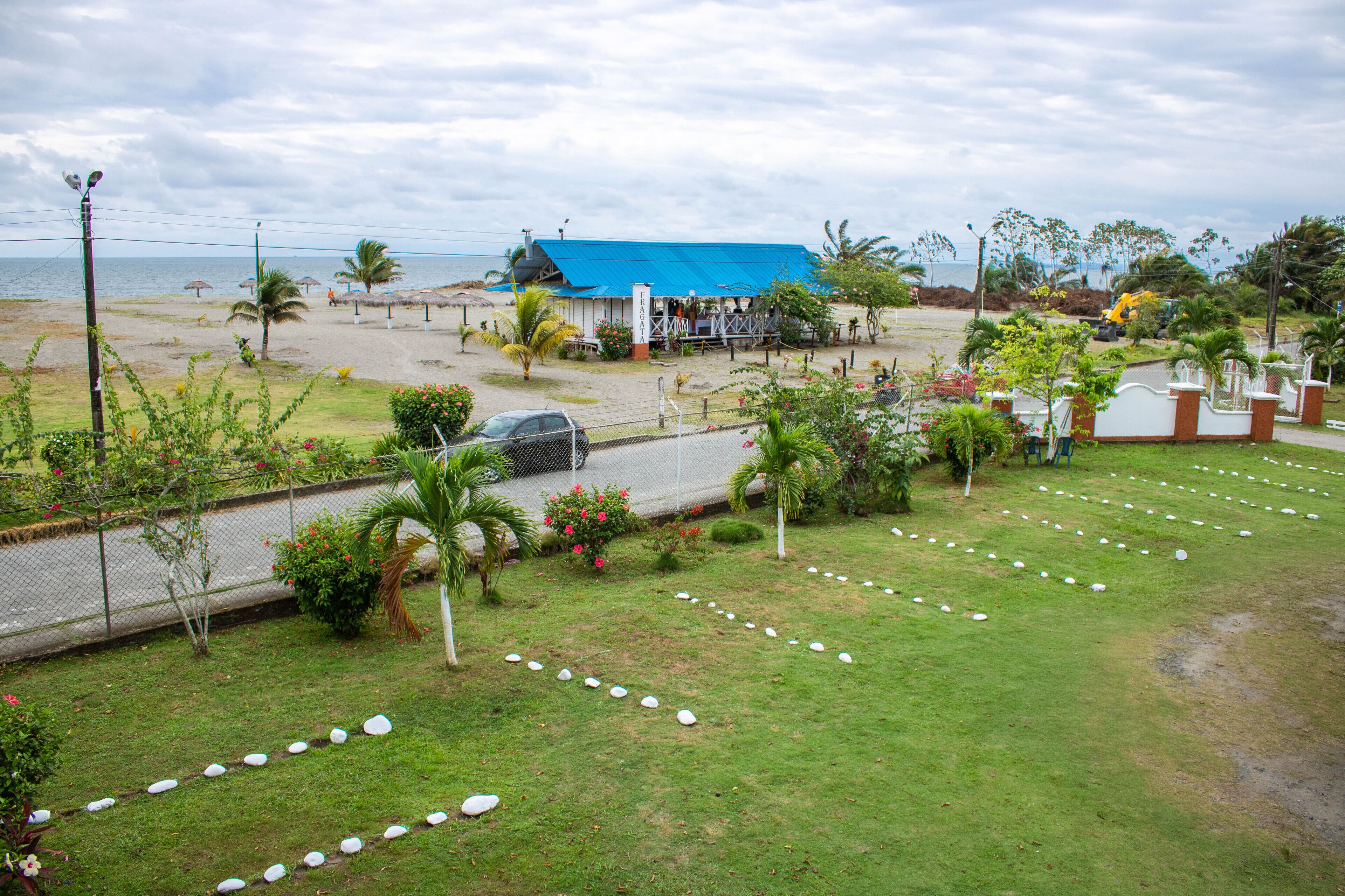 suite | beach/ocean view