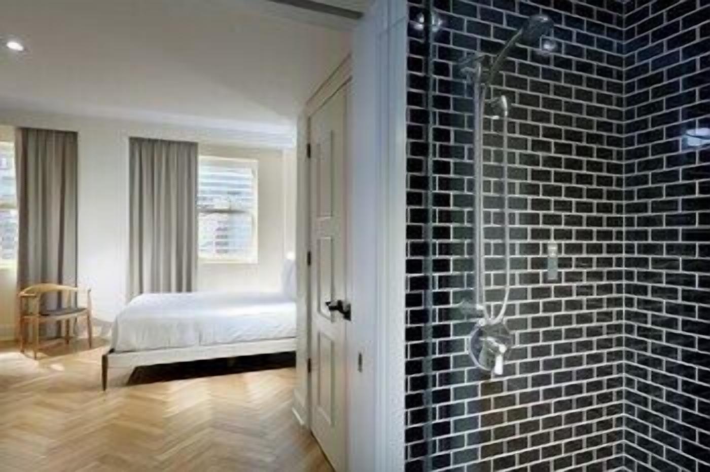 Premium bedding, down comforters, minibar, in-room safe