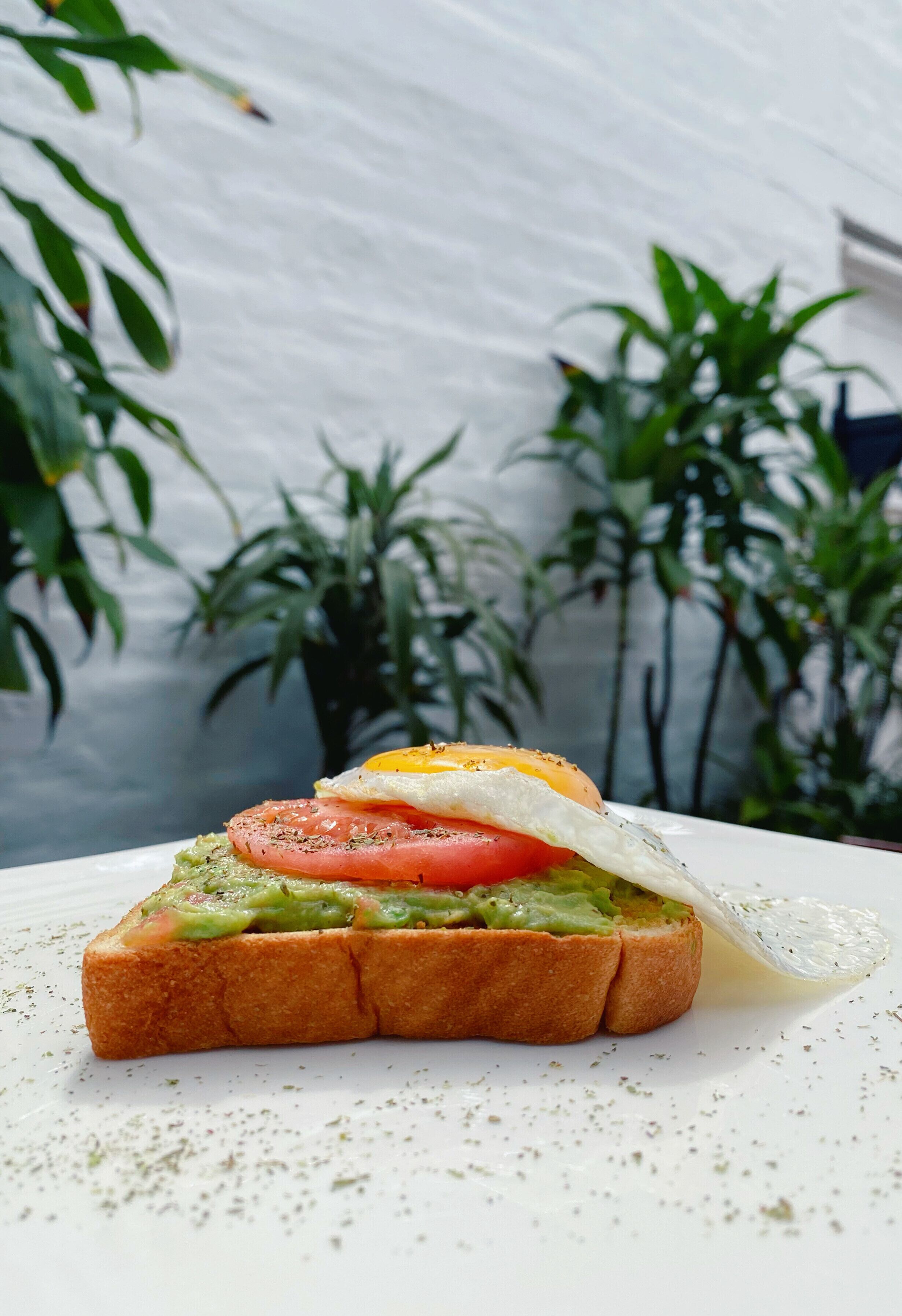 daily cooked-to-order breakfast (usd 8 per person)