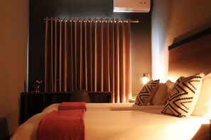 Room (Suite King Bed)