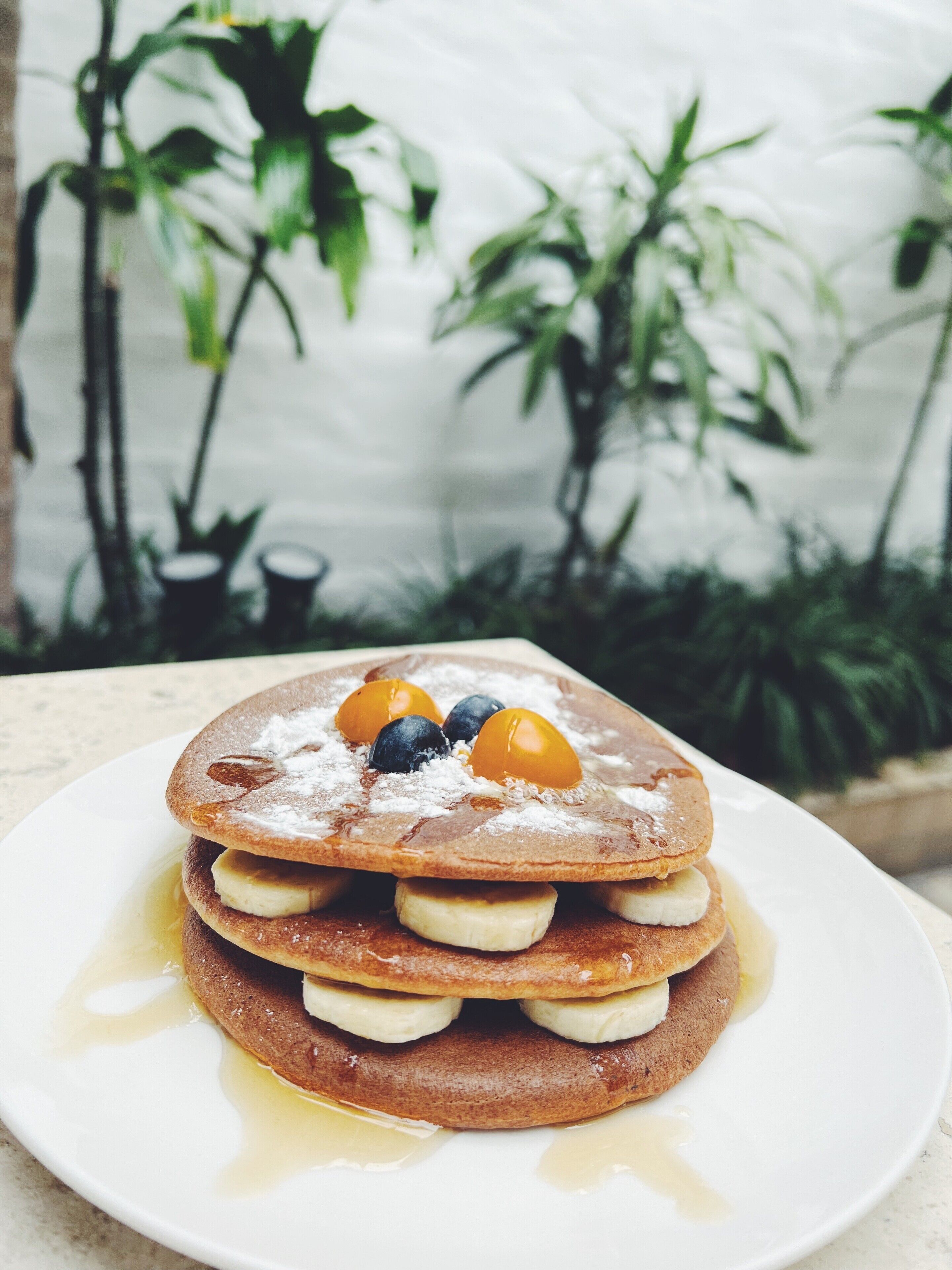 daily cooked-to-order breakfast (usd 8 per person)