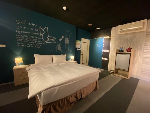 Down comforters, blackout drapes, free WiFi, bed sheets