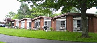 Nader's Motel & Suites