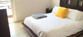 2 Beds 2 Baths Rooms Condesa