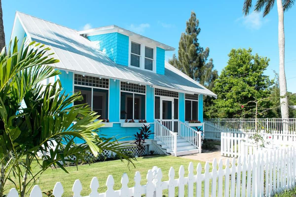 The Blue House, 3 Bedrooms, 2 Bathrooms