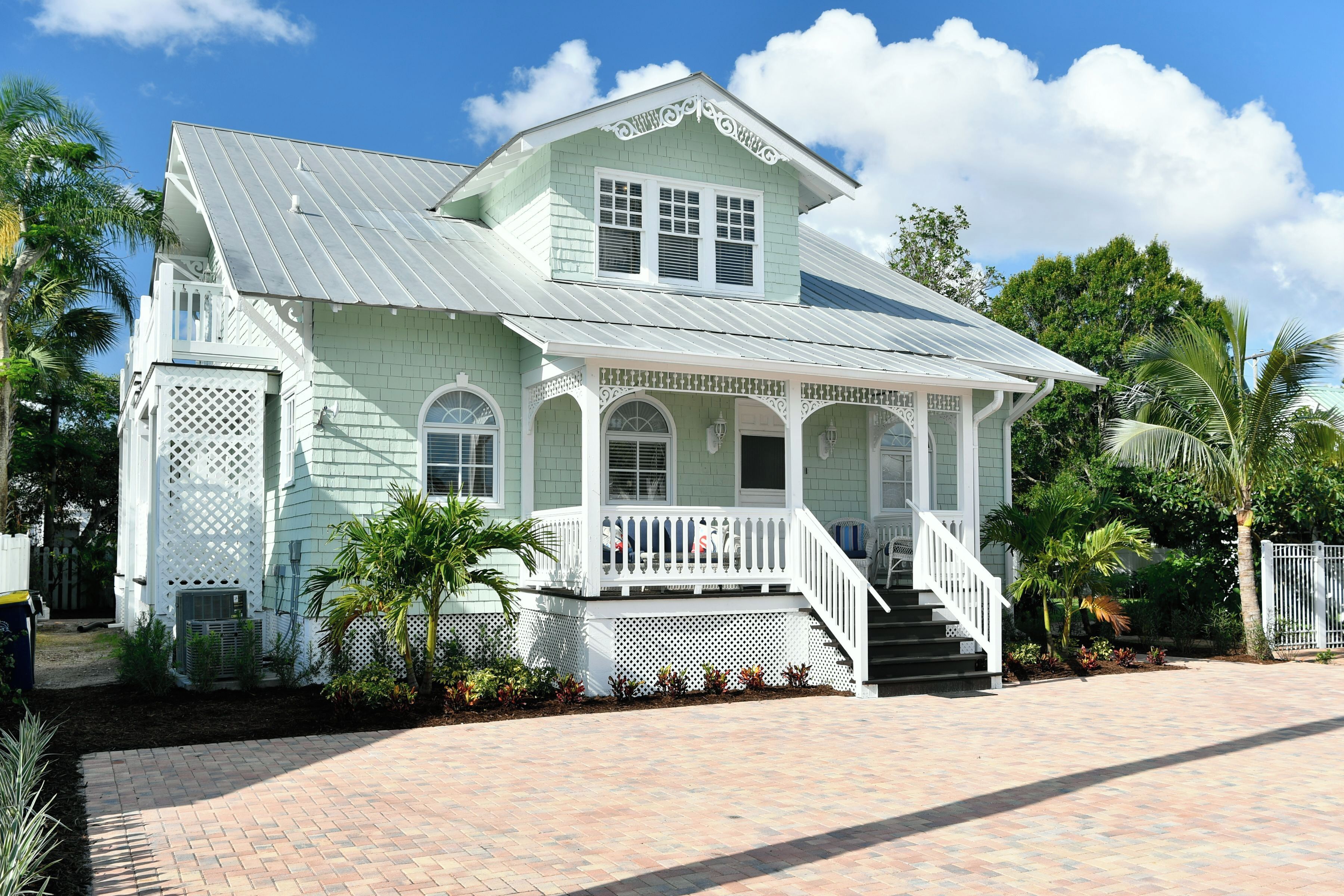 Egyptian cotton sheets, premium bedding, iron/ironing board, free WiFi