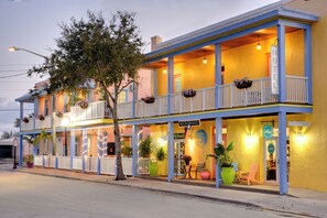 Front of property - Old Colorado Inn (Stuart)