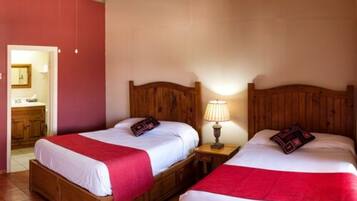 Chambre Double (2 Full Beds)