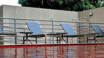 Outdoor pool, pool loungers