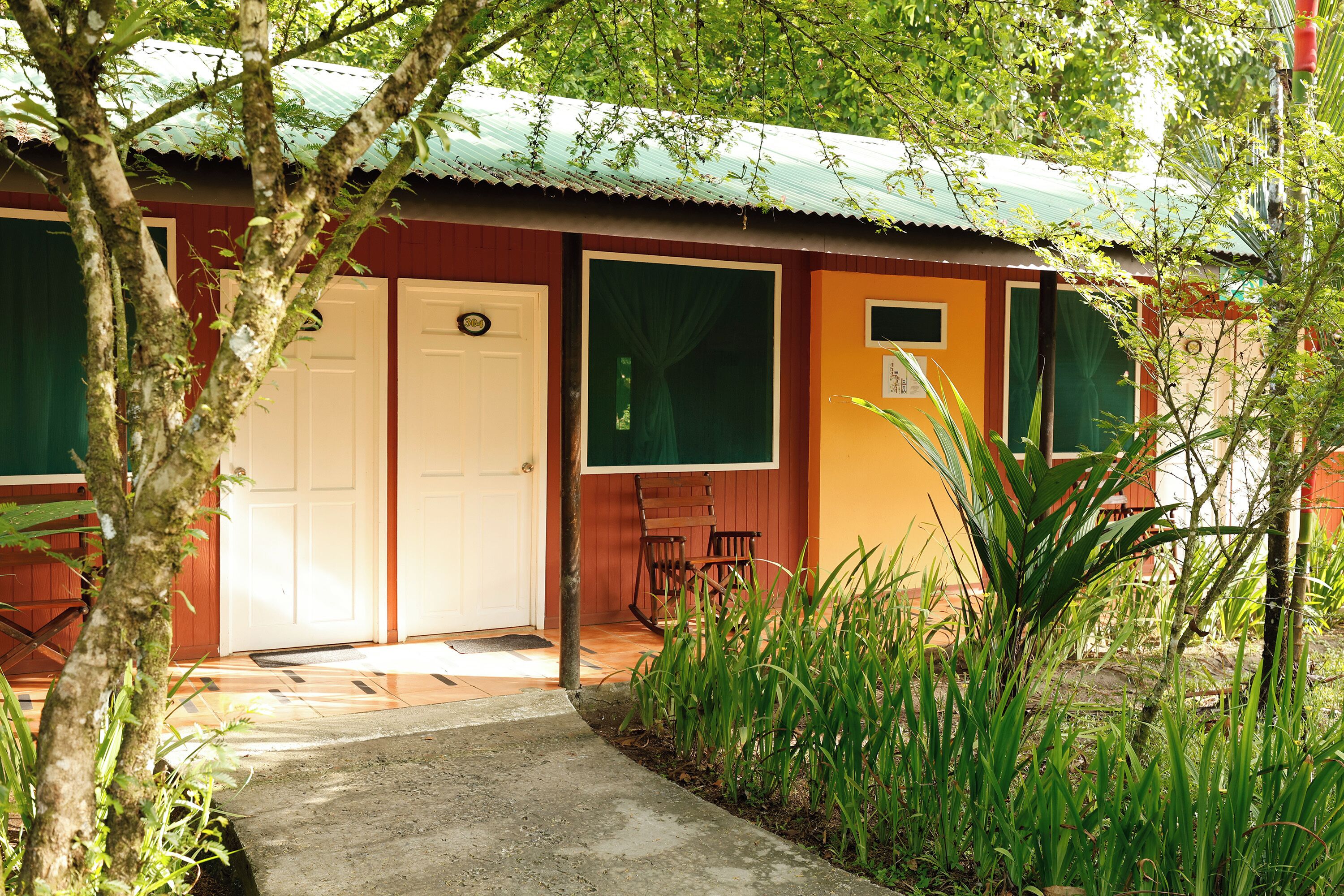 Basic Double or Twin Room, 2 Queen Beds | Terrace/patio