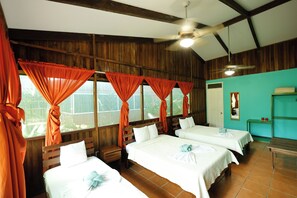 Literie de qualité supérieure, coffres-forts dans les chambres