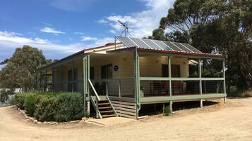 Cottage Superior, 2 kamar tidur, pemandangan kebun, area taman | 2 kamar tidur, setrika/meja setrika, dan tempat tidur lipat/tambahan