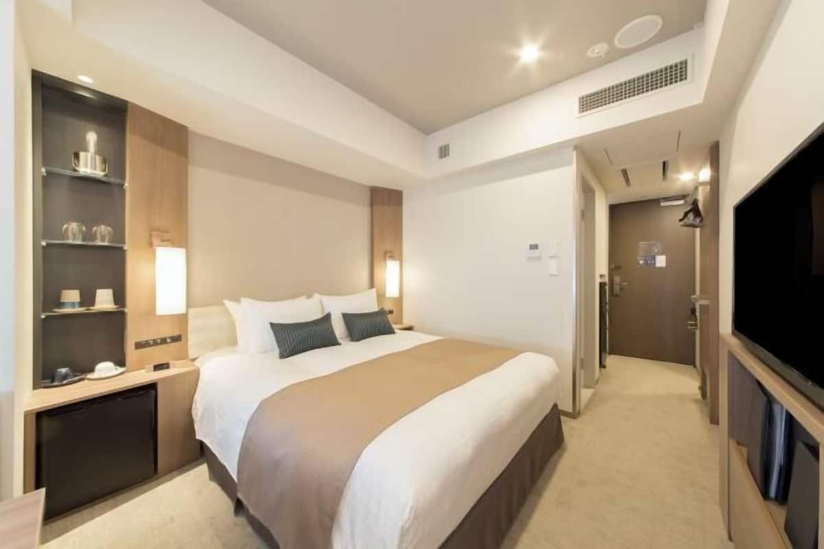 1 bedroom, in-room safe, soundproofing, iron/ironing board