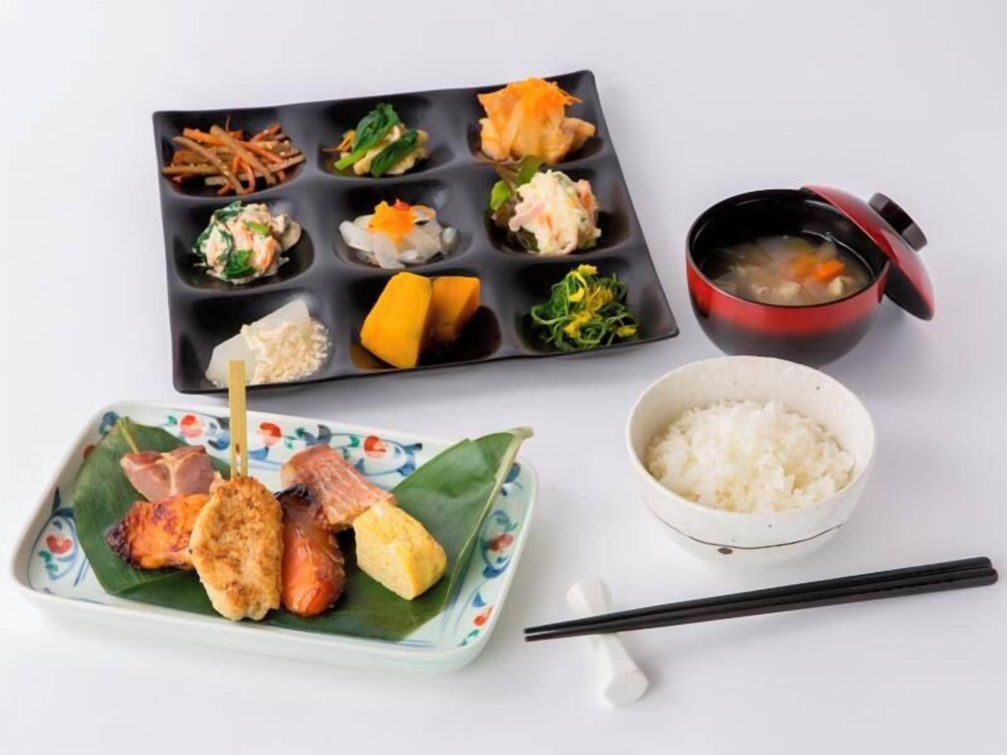 daily buffet breakfast (jpy 1500 per person)