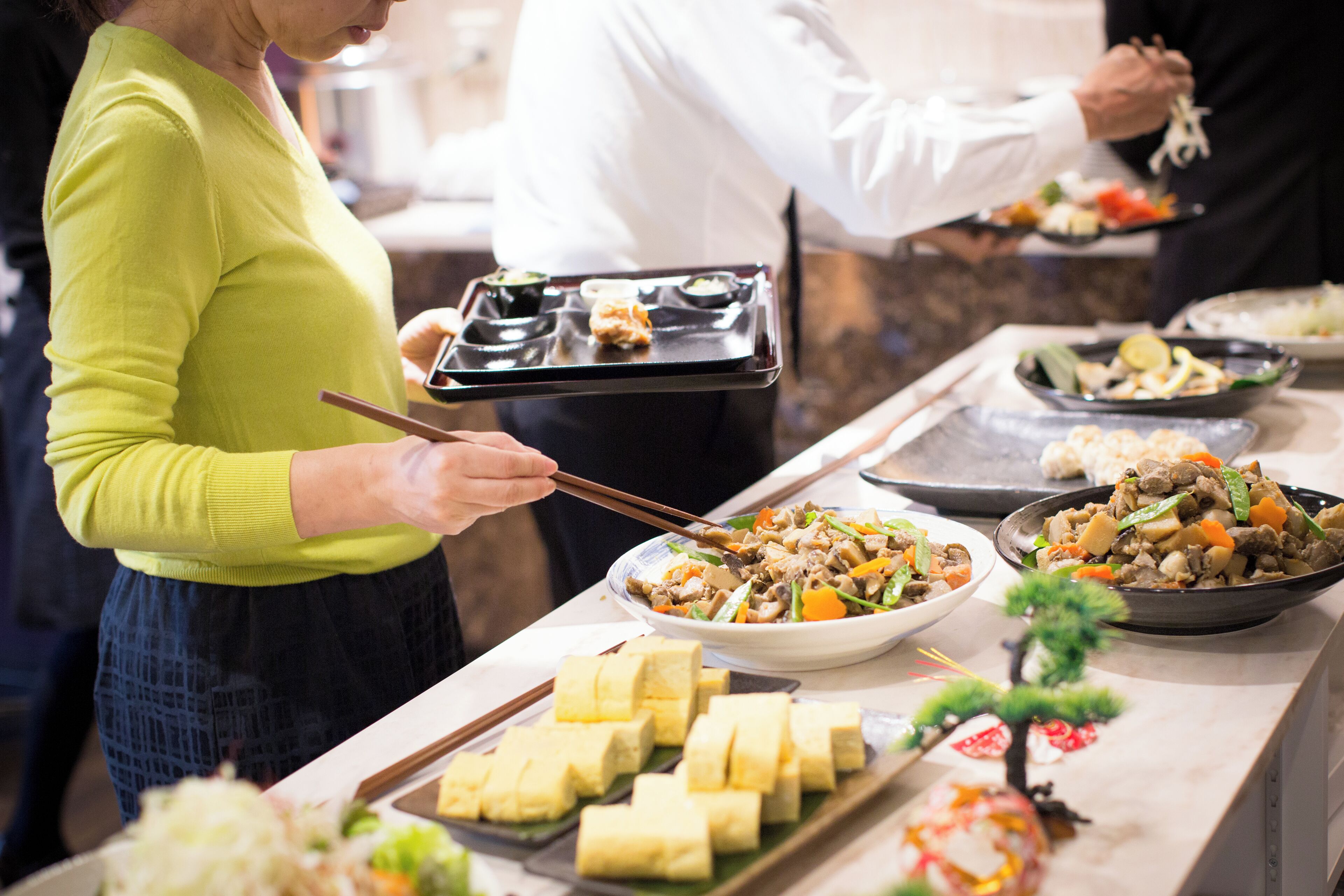 daily buffet breakfast (jpy 1500 per person)