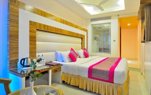 Minibar, in-room safe, desk, soundproofing