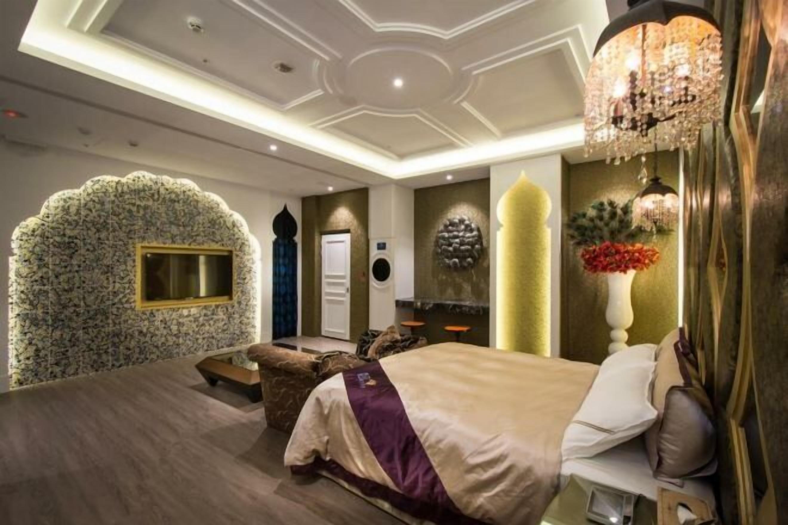 Ropa de cama de alta calidad y artículos del minibar gratis 