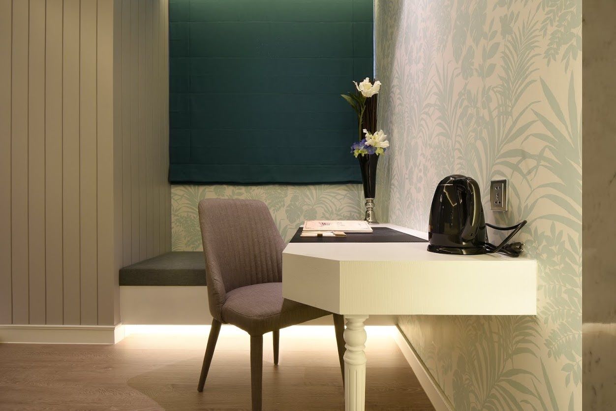 1 bedroom, premium bedding, free minibar, in-room safe