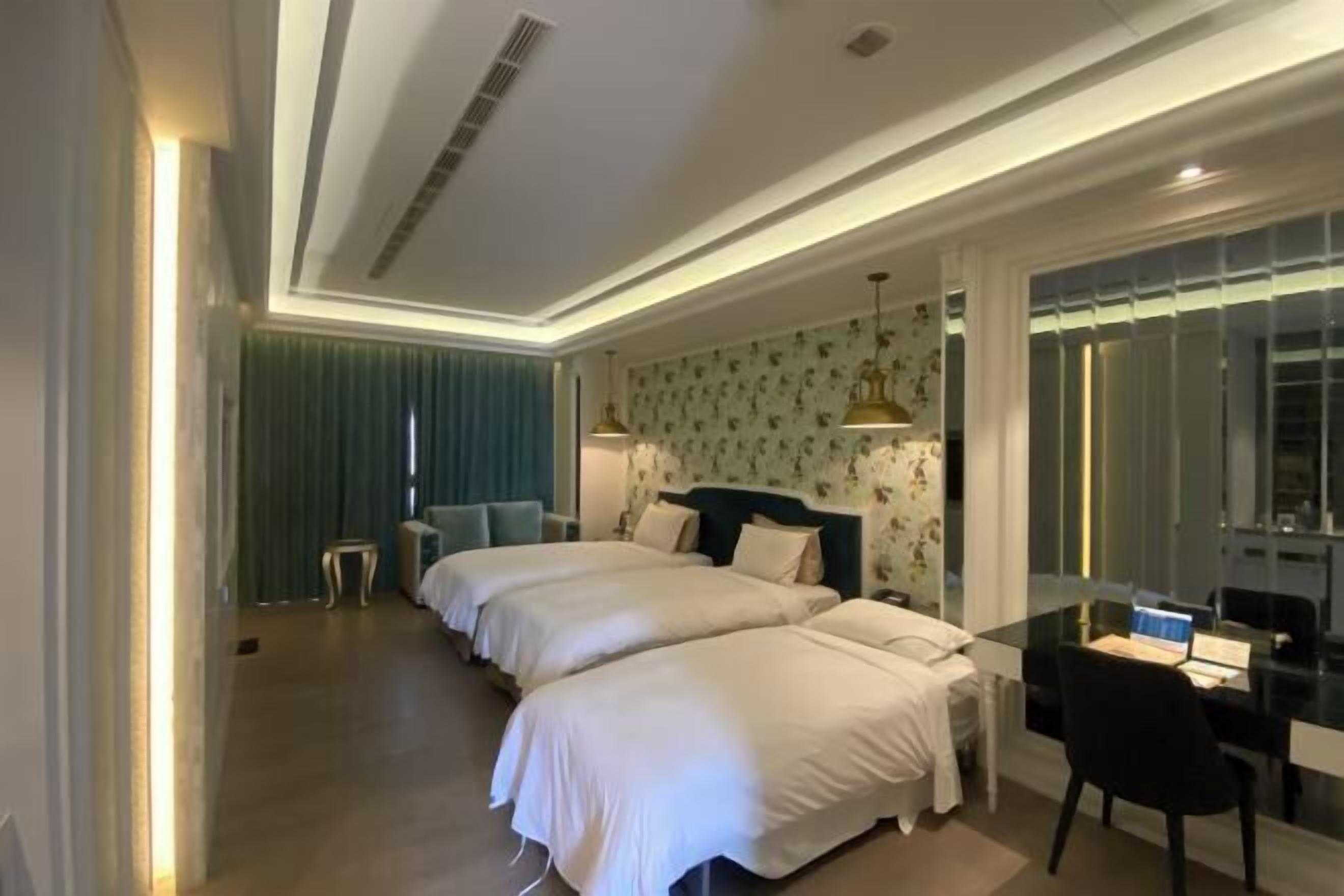 Ropa de cama de alta calidad y artículos del minibar gratis 