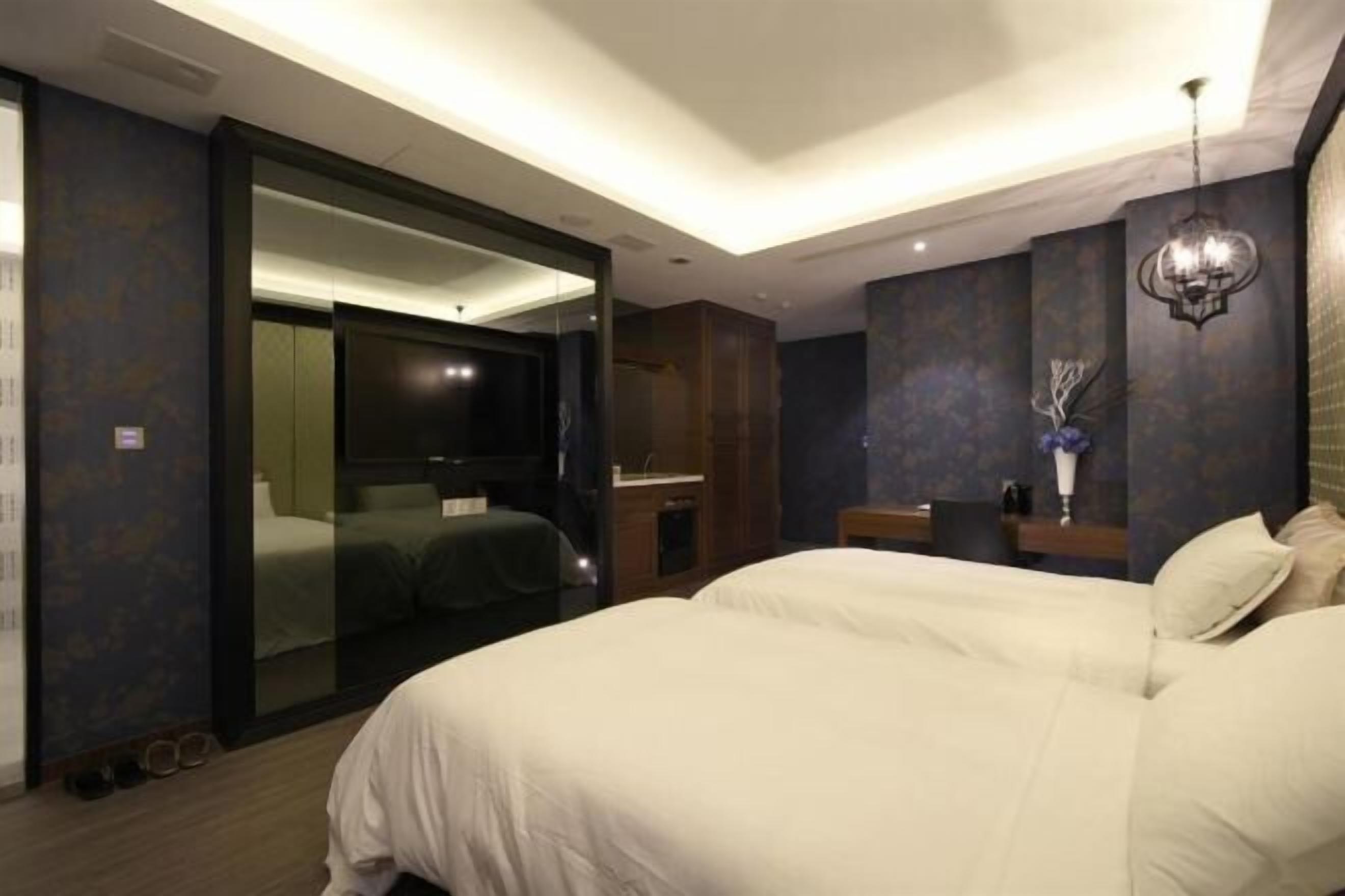 Ropa de cama de alta calidad y artículos del minibar gratis 