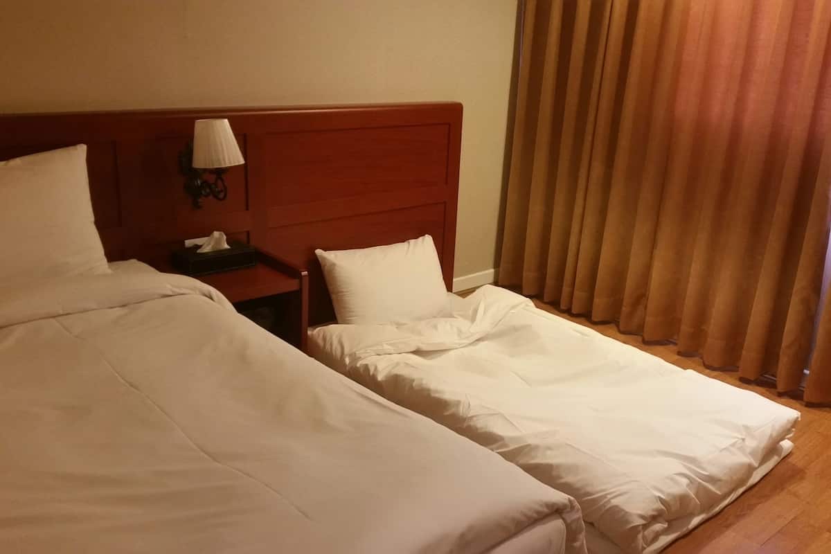 Ondol (Single Bed with Futon Provided) | Wifi gratis
