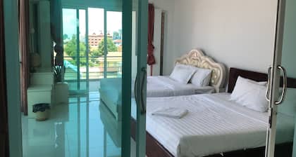 Richly Boutique Hotel & Hostel