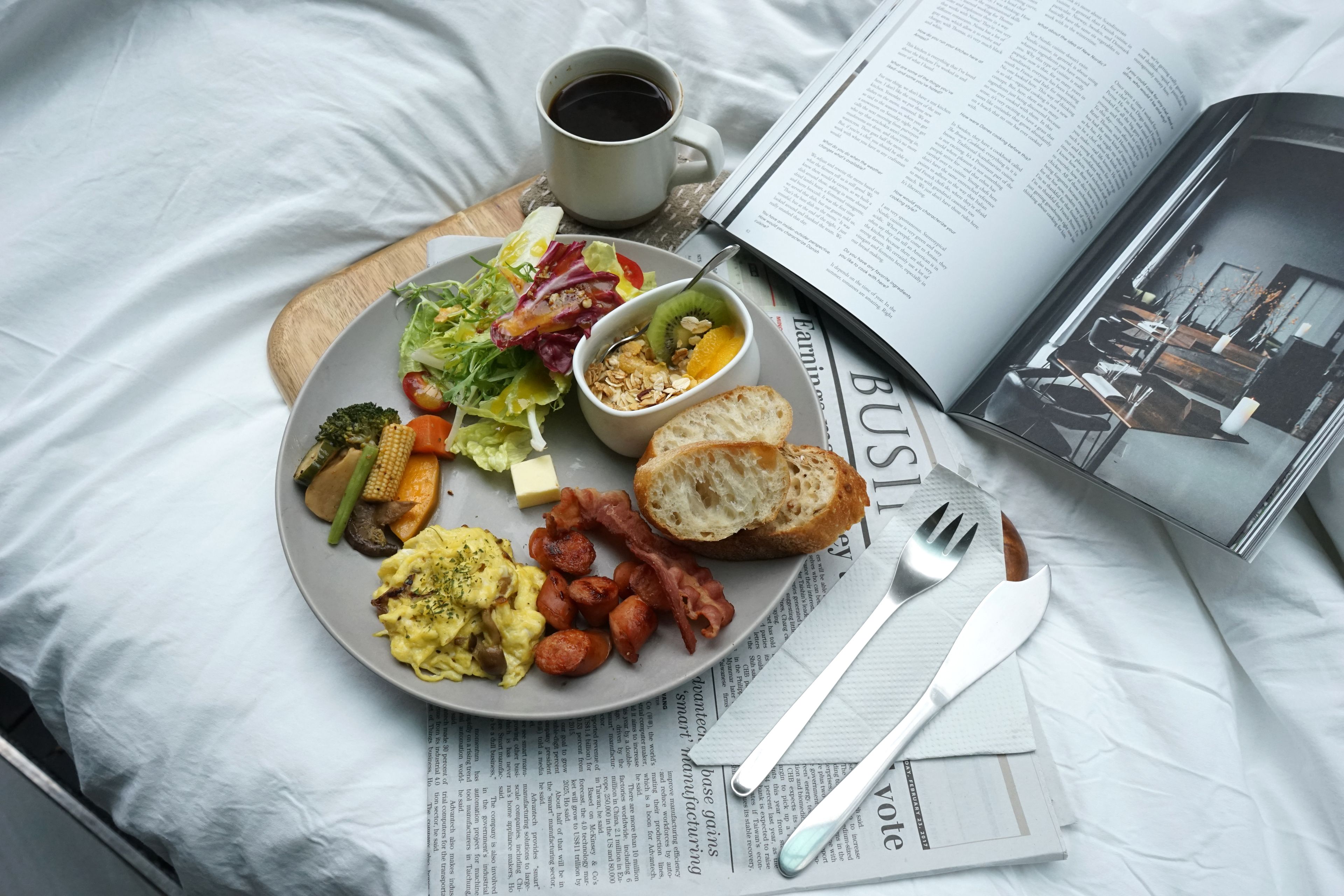 daily cooked-to-order breakfast (twd 297 per person)