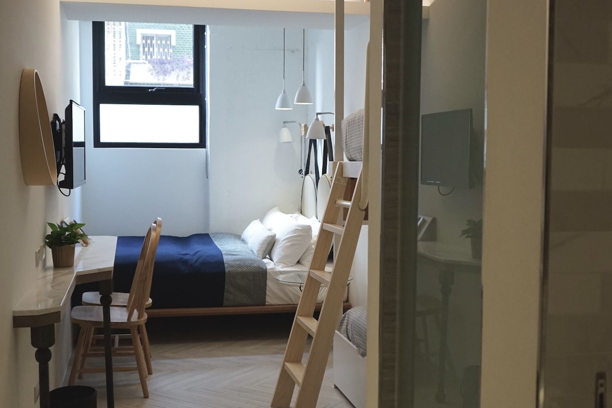 Desk, soundproofing, iron/ironing board (on request), WiFi (free)