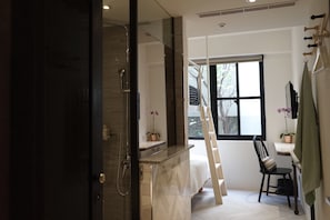 Triple Room - Nihao Cafe Hotel (Taipei)