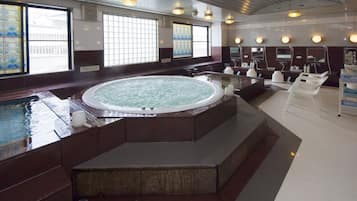 室內 Spa 池