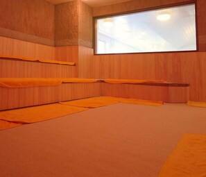 Body treatments - Sauna & Capsule Hotel Hollywood - Caters to Men (Okayama)