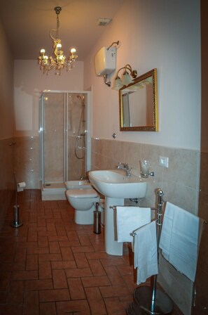 Bathroom - Hotel Galileo (Pisa)