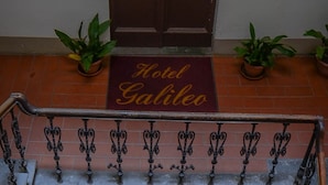 Property entrance - Hotel Galileo (Pisa)