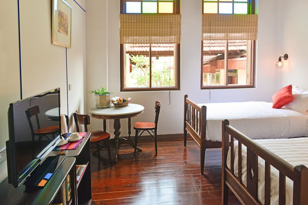 blue rumped parrot | 1 bedroom, desk, iron/ironing board, free wifi