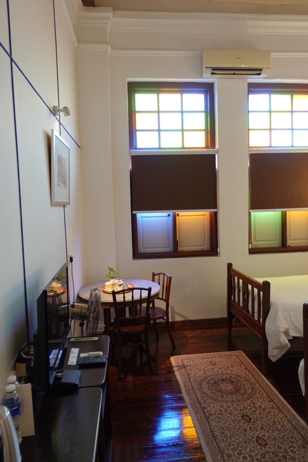 blue rumped parrot | 1 bedroom, desk, iron/ironing board, free wifi