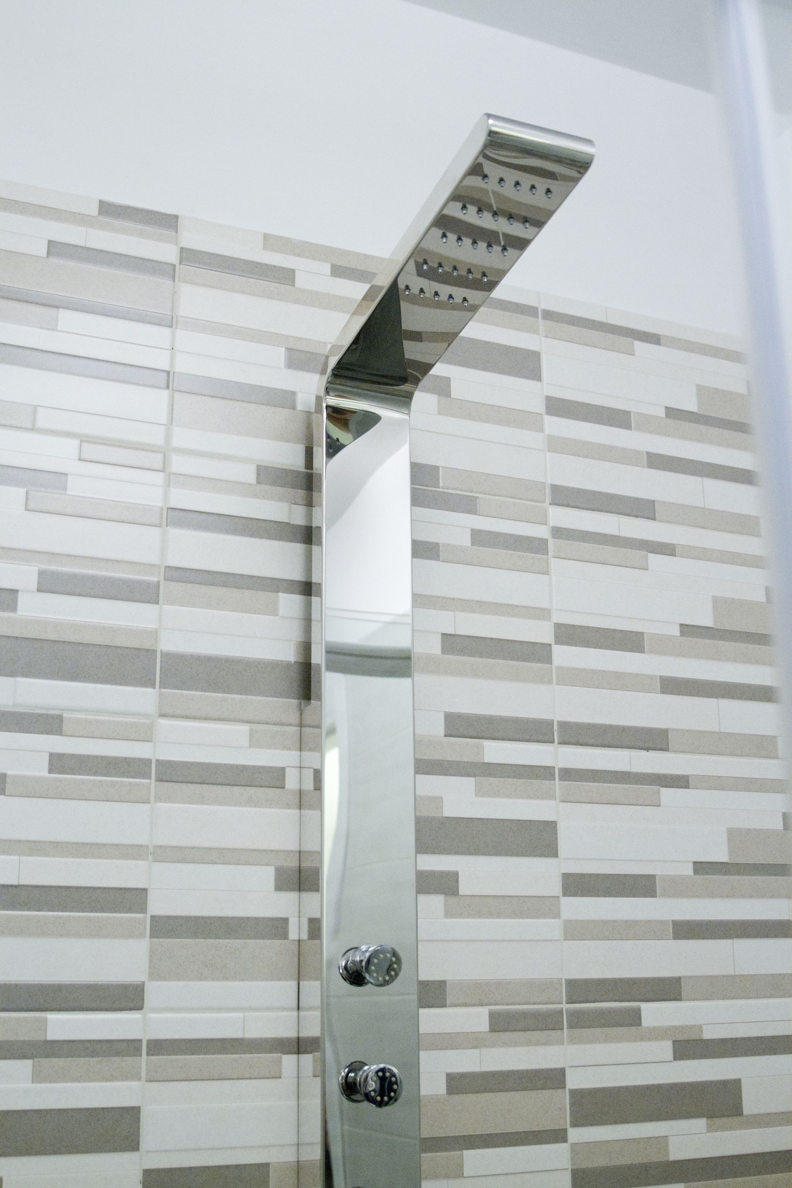 Quadruple Room | Bathroom shower