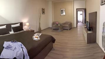 Grand Apartment | 1 bedroom, premium bedding, minibar, in-room safe