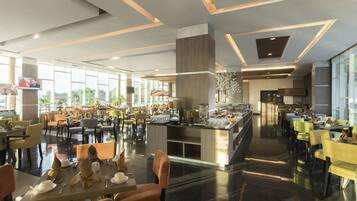 3 restaurants, breakfast, lunch, dinner served; Indonesian cuisine