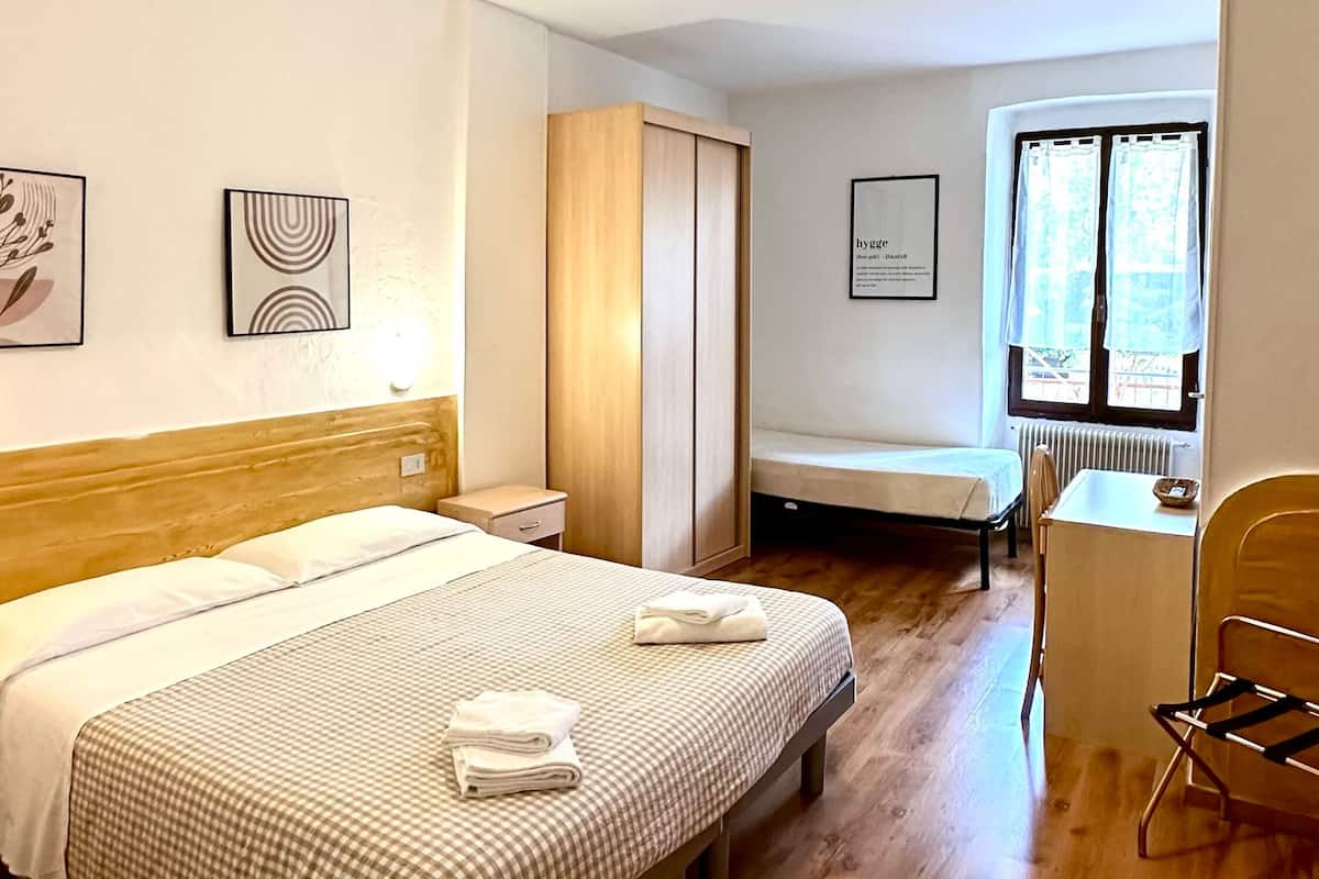 Basic Triple Room