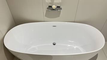 Bañera profunda
