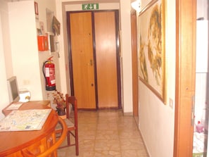 Check-in-/Check-out-Schalter