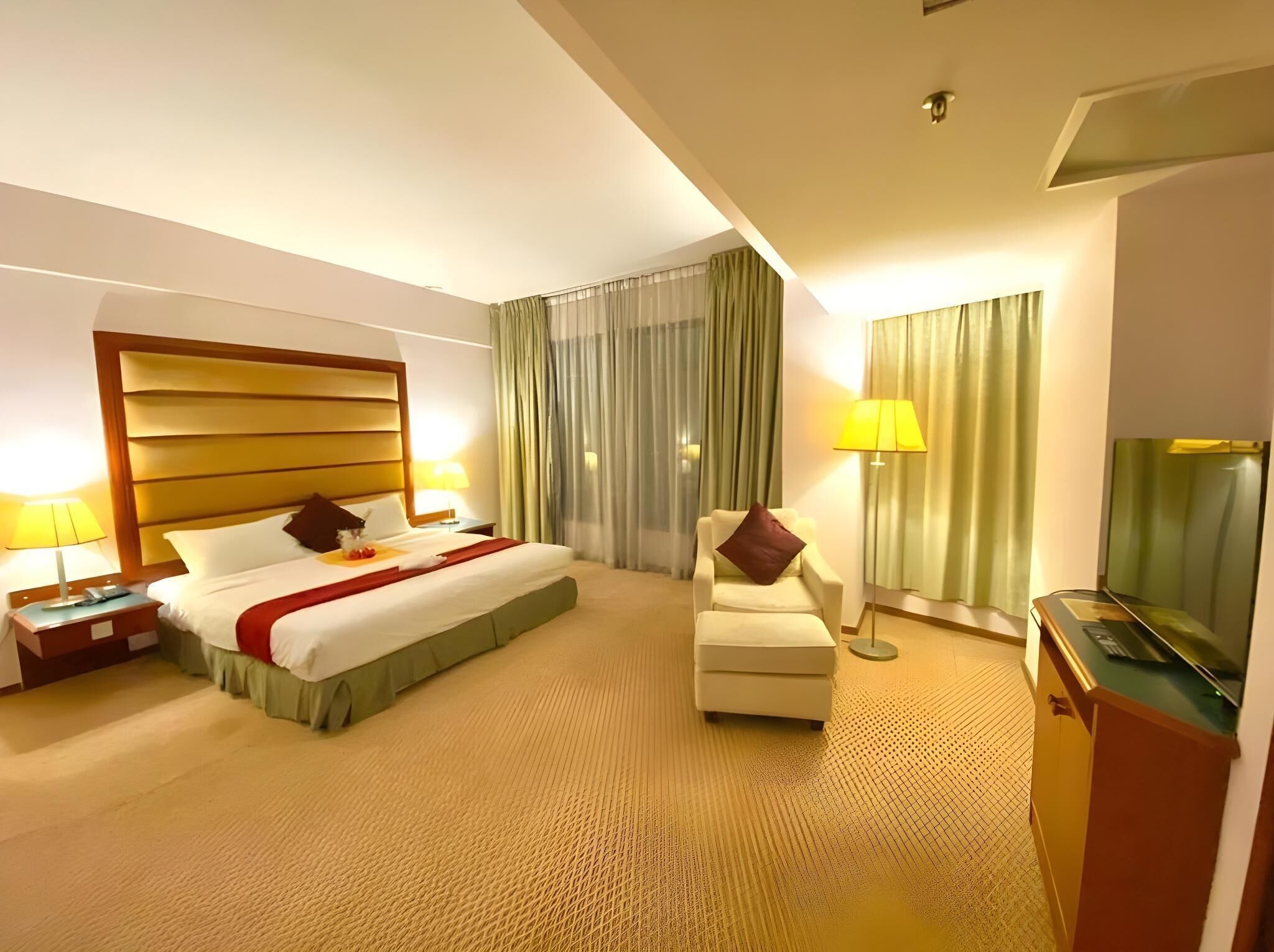 Ropa de cama de alta calidad y minibar 