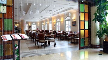 每日供應吃到飽早餐 (每人 MYR29)