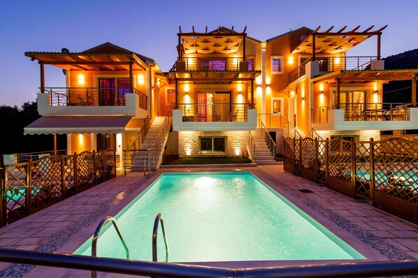 Mặt tiền nơi lưu trú