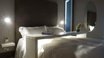 Quarto casal superior | 1 quarto, espaço de trabalho para notebook