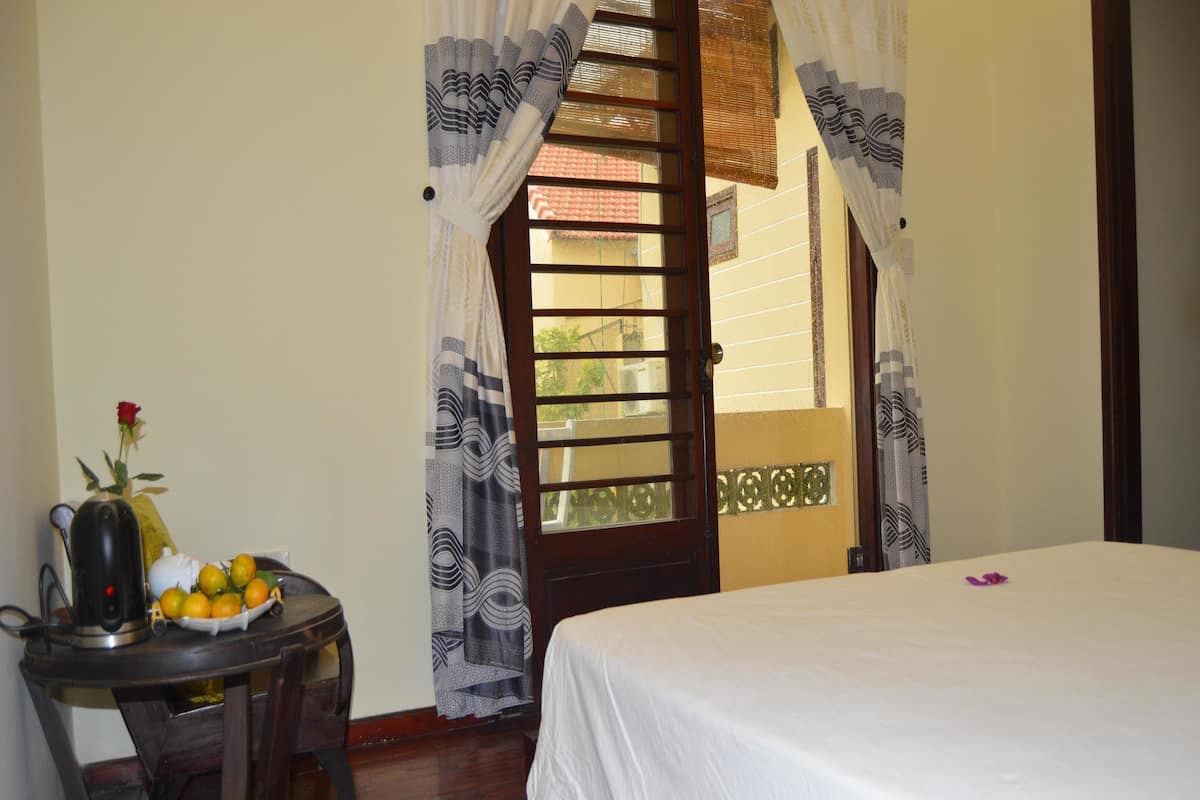 Deluxe Double Room, Balcony | Minibar, desk, rollaway beds, free WiFi