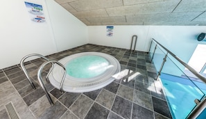 Tina de hidromasaje interior