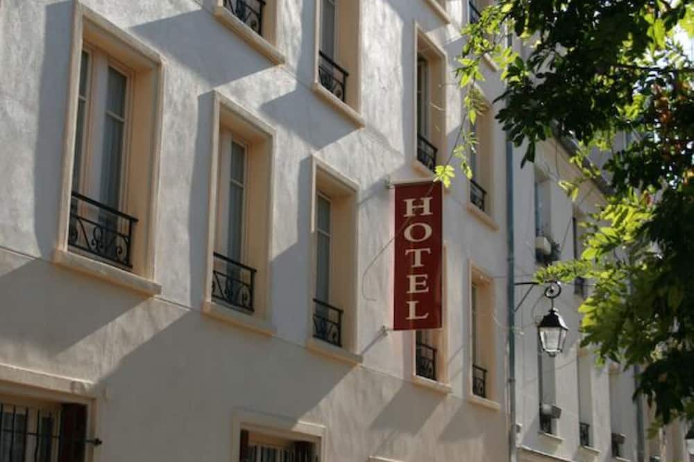 Hôtel du Roussillon